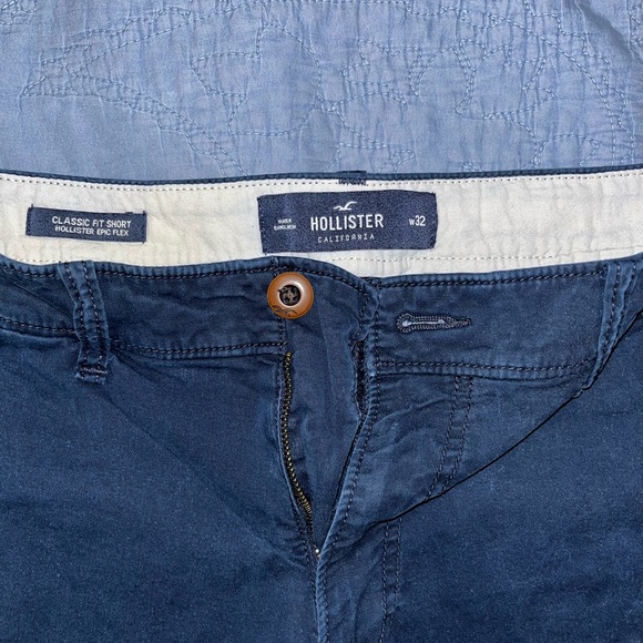 Hollister Flat Front Shorts 9” - Picture 2 of 3